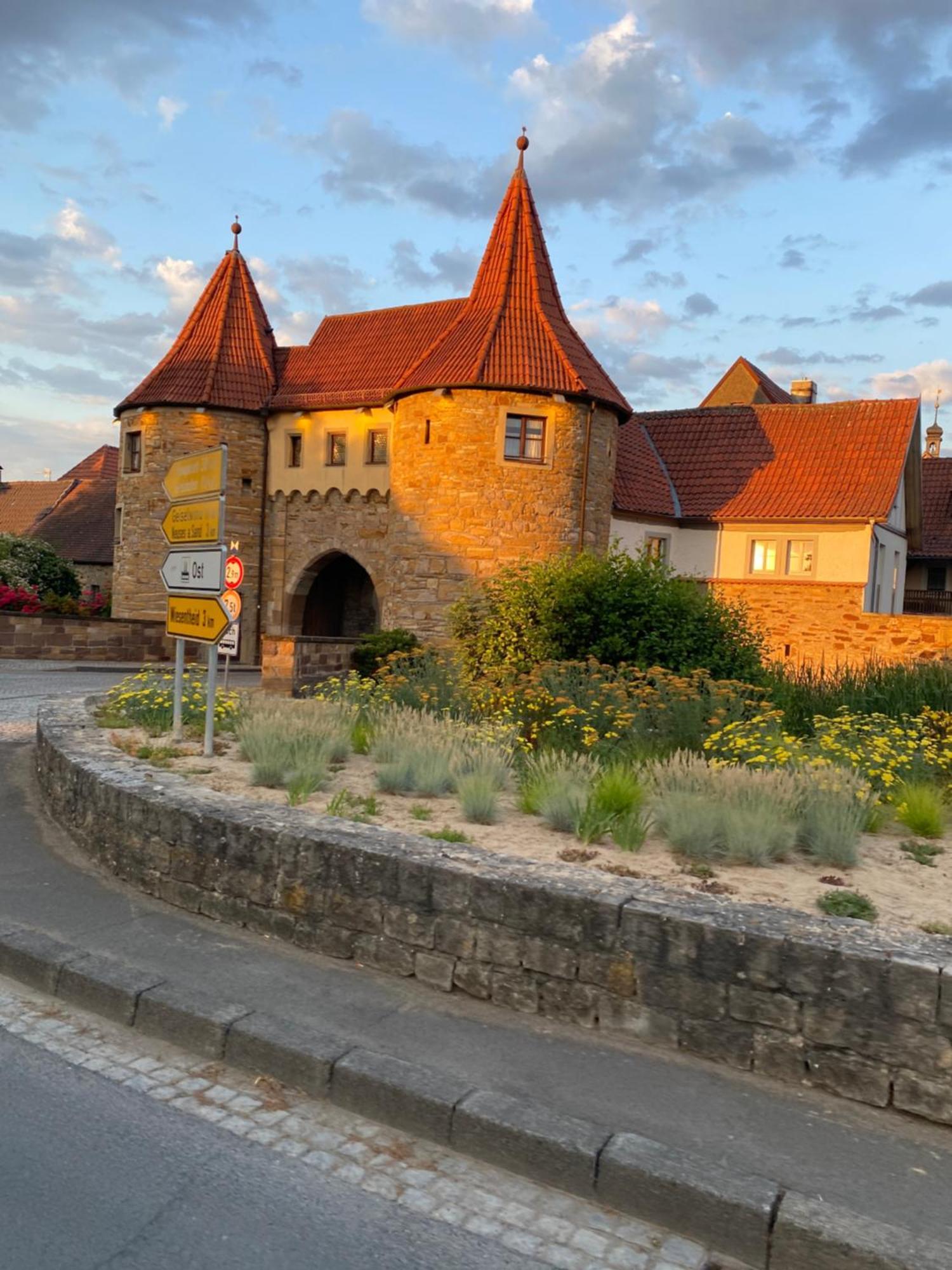 Gasthof Zum Storch プリッヒゼンシュタット エクステリア 写真