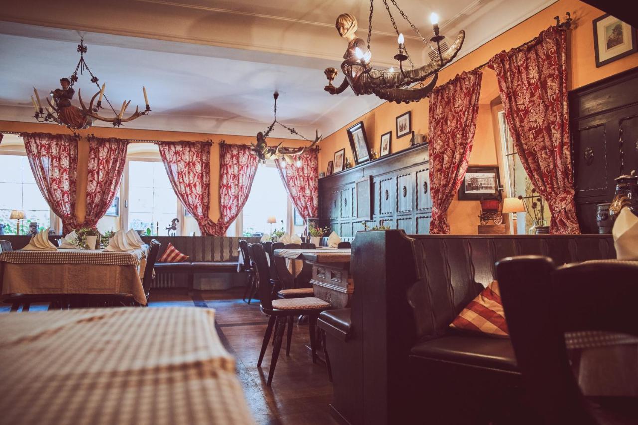 Gasthof Zum Storch プリッヒゼンシュタット エクステリア 写真